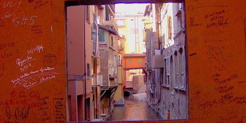 Window of Via Piella