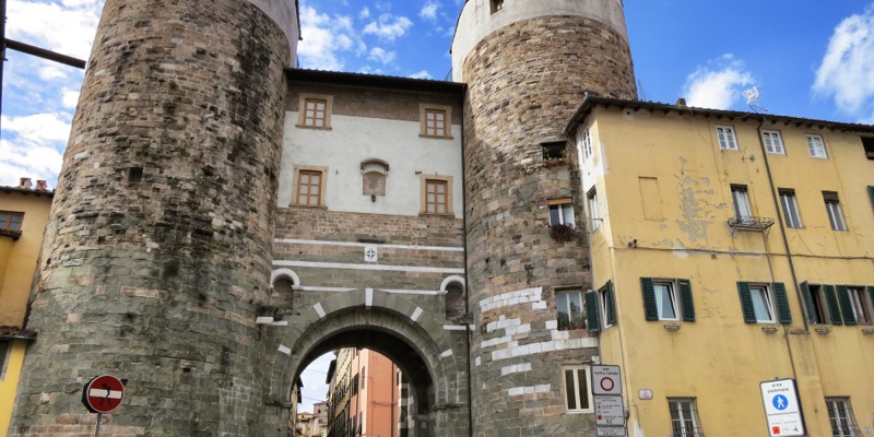 Porte des Saints Gervasio et Protasio