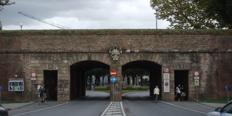Porta Sant'Anna (oder Porta Vittorio Emanuele)