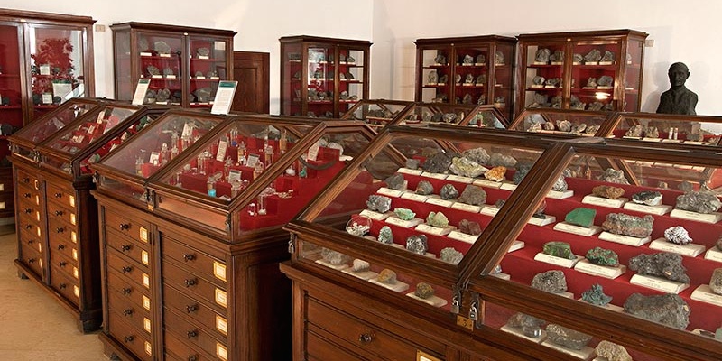 Museo de Mineralogía - Museo de Ciencias Naturales