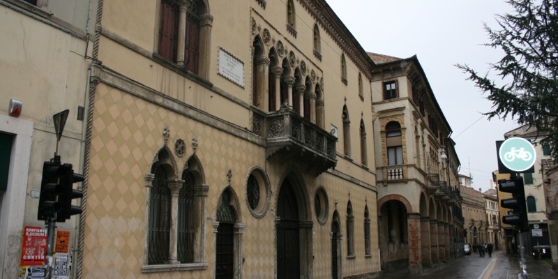 Palazzo Romanín Jacur