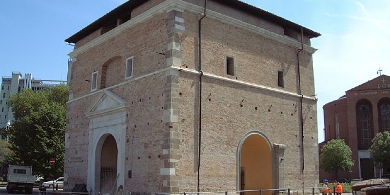 Pontecorvo Gate (or Porta Liviana)