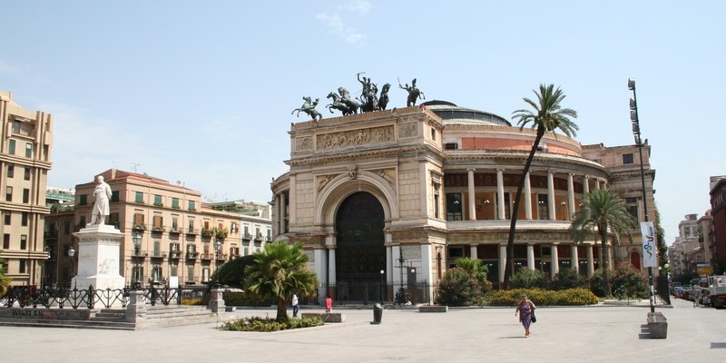 Piazza Ruggero