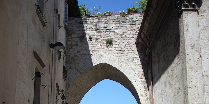 Porta Trasimena (oder San Luca)