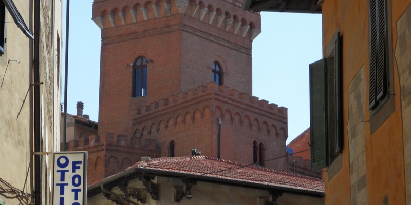 Domowa wieża Via Ulisse Dini