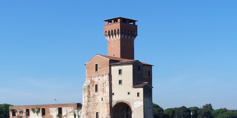 Старый город - Torre Guelfa