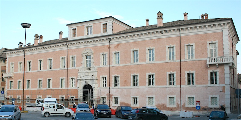 Palazzo Rasponi Dalle Teste