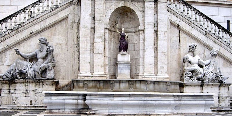 Brunnen der römischen Göttin der Piazza del Campidoglio
