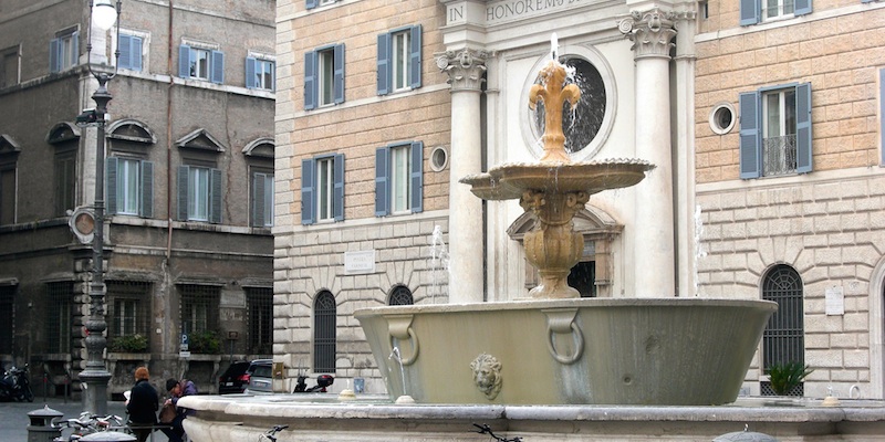 Piazza Farnese fountains