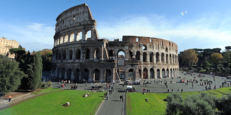 Colosseum Square