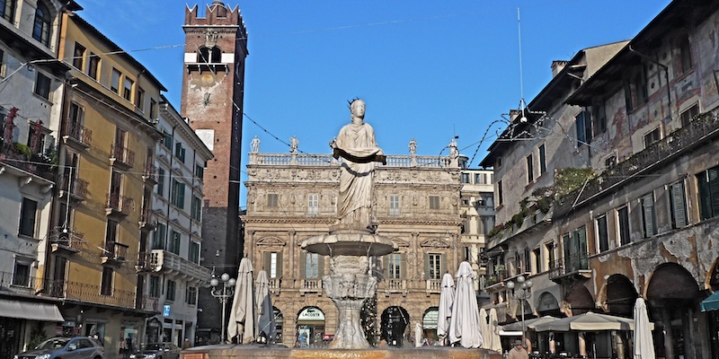 Madonna Verona Brunnen
