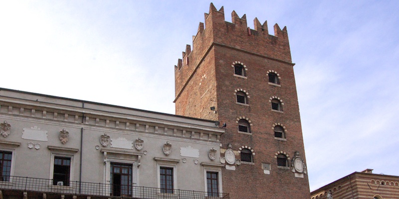 Capitanio Palace (or Cansignorio)